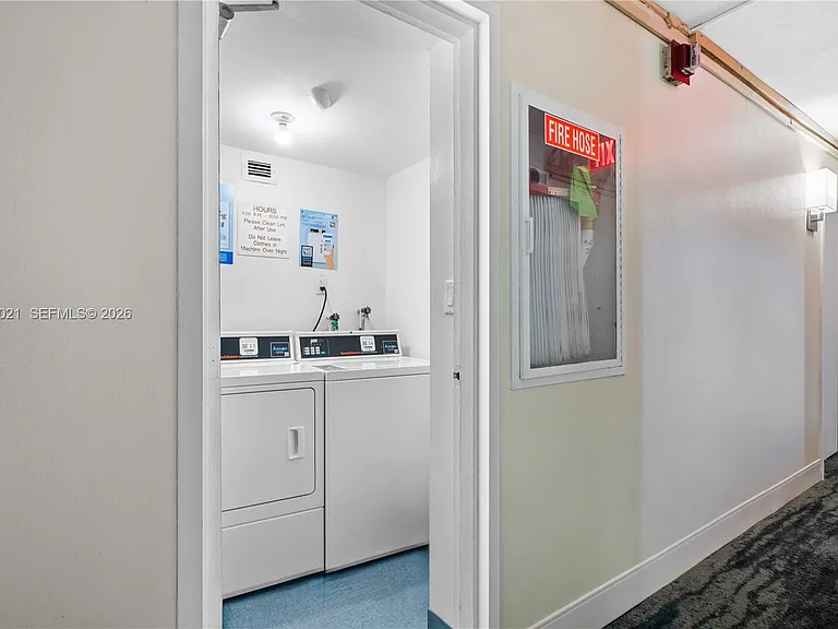 18011 Biscayne Blvd #902 — Photo 22