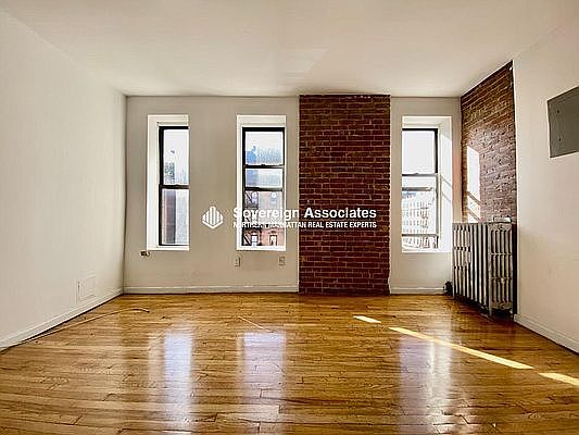2nd image of 161 W 106th St #44S