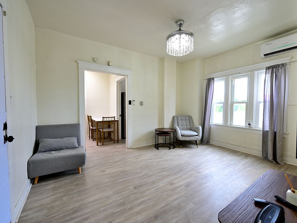 updated unit, super bright with many windows, furnished w/ in-unit laundry and free wifi (speed and connectivity NOT GUARANTEED)