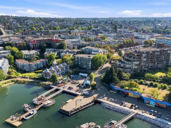 1510 W 1st Ave #105, Vancouver, BC V6J 4S3