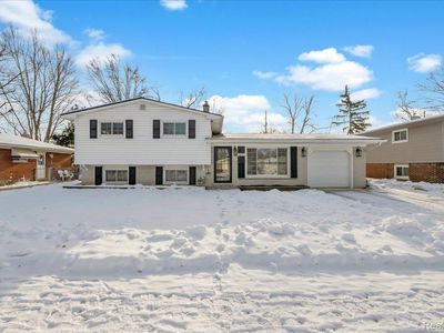 33027 Meadowlark St, Farmington, MI, 48336