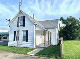 2212 Illinois Ave, Columbus, IN 47201