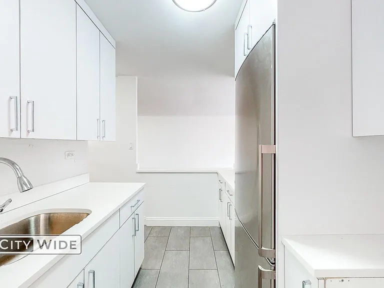 145 E 16th St #6E — Photo 6