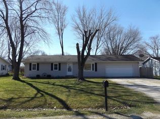 714 Prairie St, Altamont, IL 62411