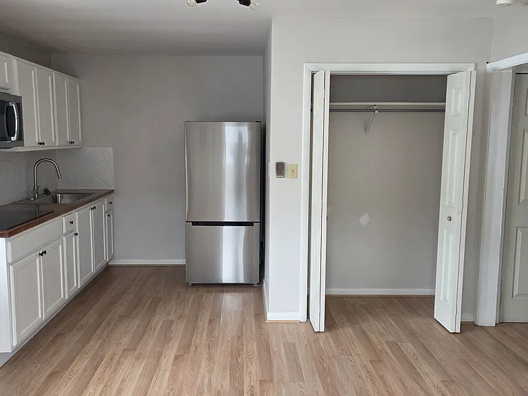63 N 10th St #1 — Photo 13
