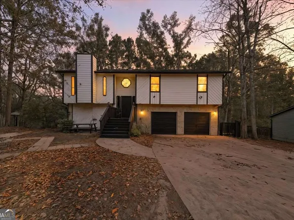 1774 Trail Creek Dr, Lithia Springs, GA 30122