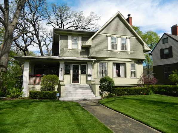 222 Scottswood Rd, Riverside, IL 60546