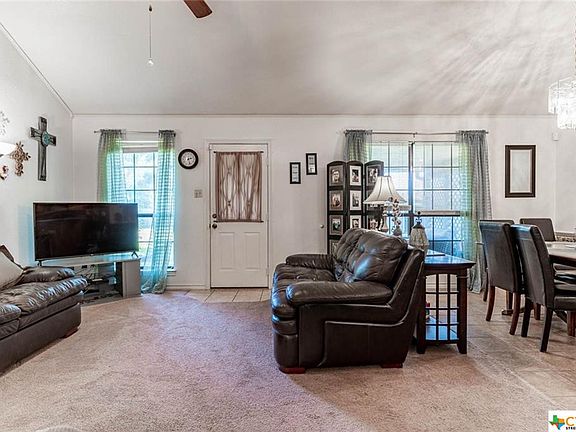 4th image of 312 Clayton Dr