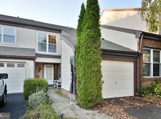 4 Log Pond Dr, Horsham, PA 19044