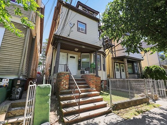 2nd image of 617 Court St