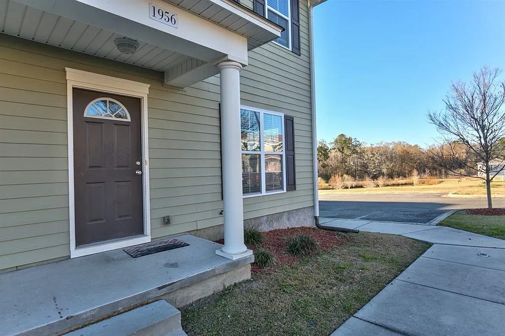 3 bed, 1240 sqft, $650 — Photo 4