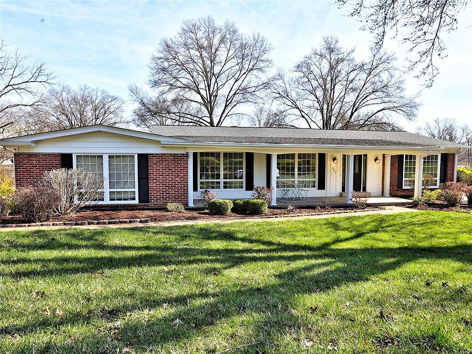 1st image of 421 Monticello Dr