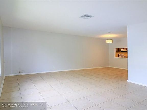 3rd image of 11240 NW 39th St #West