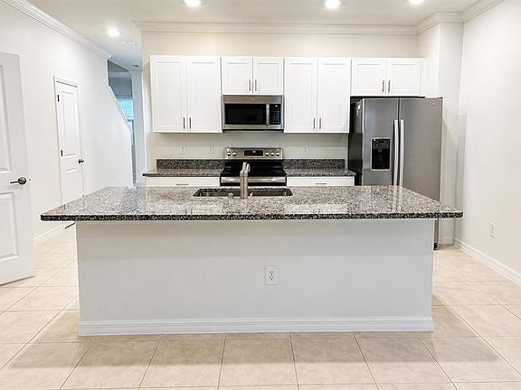 3rd image of 9094 Gallantree Place Land