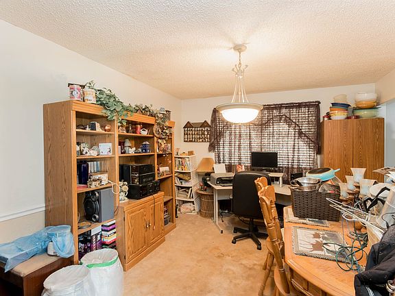 3rd image of 2533 N Claiborn Cir