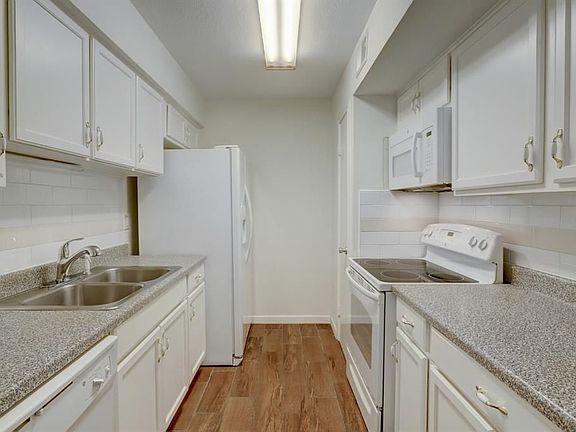2nd image of 5550 N Braeswood Blvd APT 70