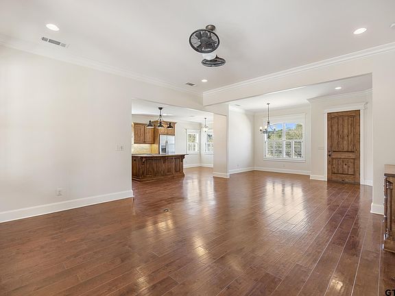 4th image of 1541 Tall Timber Dr