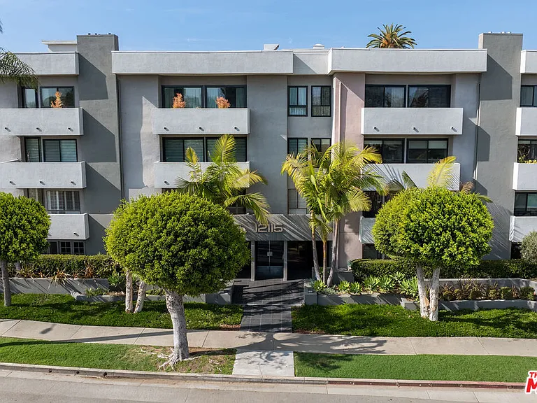 12115 San Vicente Blvd #111 — Photo 26