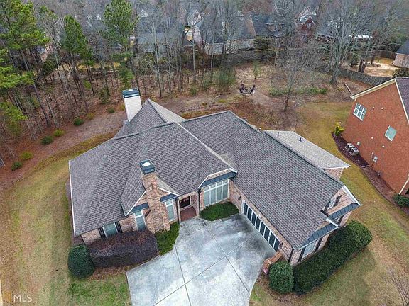 2nd image of 730 Windsor Creek Dr