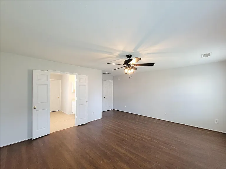 19726 Lindenfield Ct — Photo 29