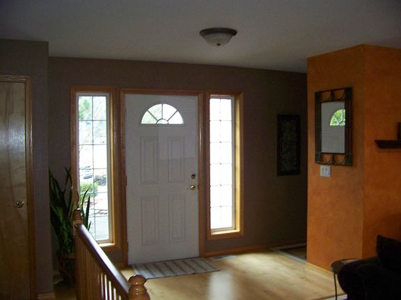 3rd image of 1716 Mill Dr SE