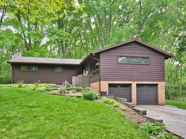 1500 Orchard Ln, Niles, MI 49120