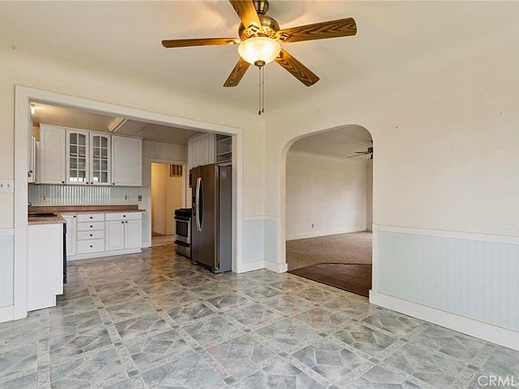 5th image of 354 Oak St