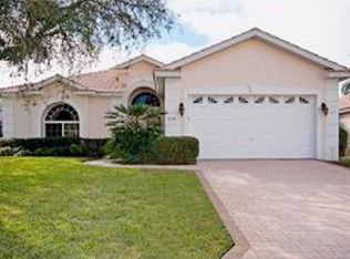 9118 Alexandria Dr, Weeki Wachee, FL 34613