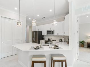 238 Indies Dr E #203, Naples, FL 34114