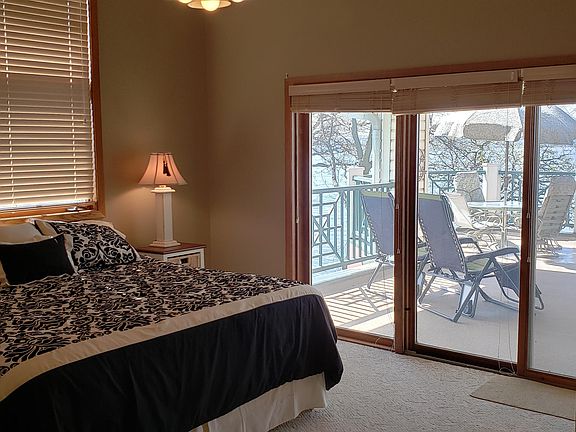 4th image of 1613 Chalstrom Beach Rd #301