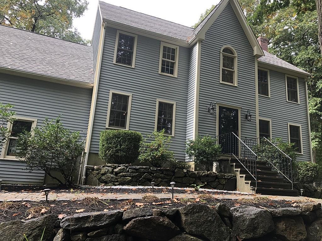 32 Reservoir Rd, Milford, MA 01757 Zillow