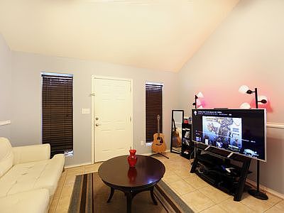 2nd image of 3121 E Hapner St