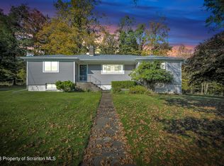 115 Hilltop Rd, Waverly, PA 18471