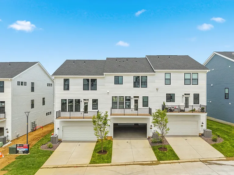 16545 Yellowwood Dr — Photo 41
