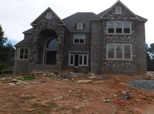 180 Longcreek Dr, Fayetteville, GA