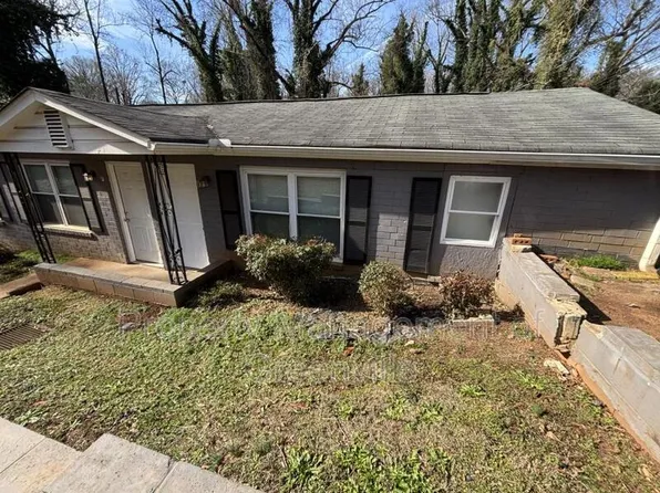 326 Loop St, Greenville, SC