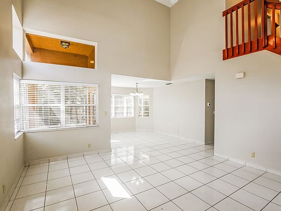 4th image of 1161 SW 108th Ter