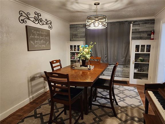 4th image of 1513 Abraham St