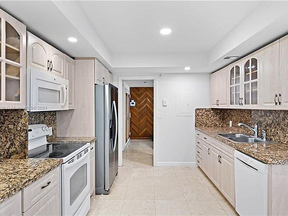 5th image of 10205 Collins Ave APT 1406