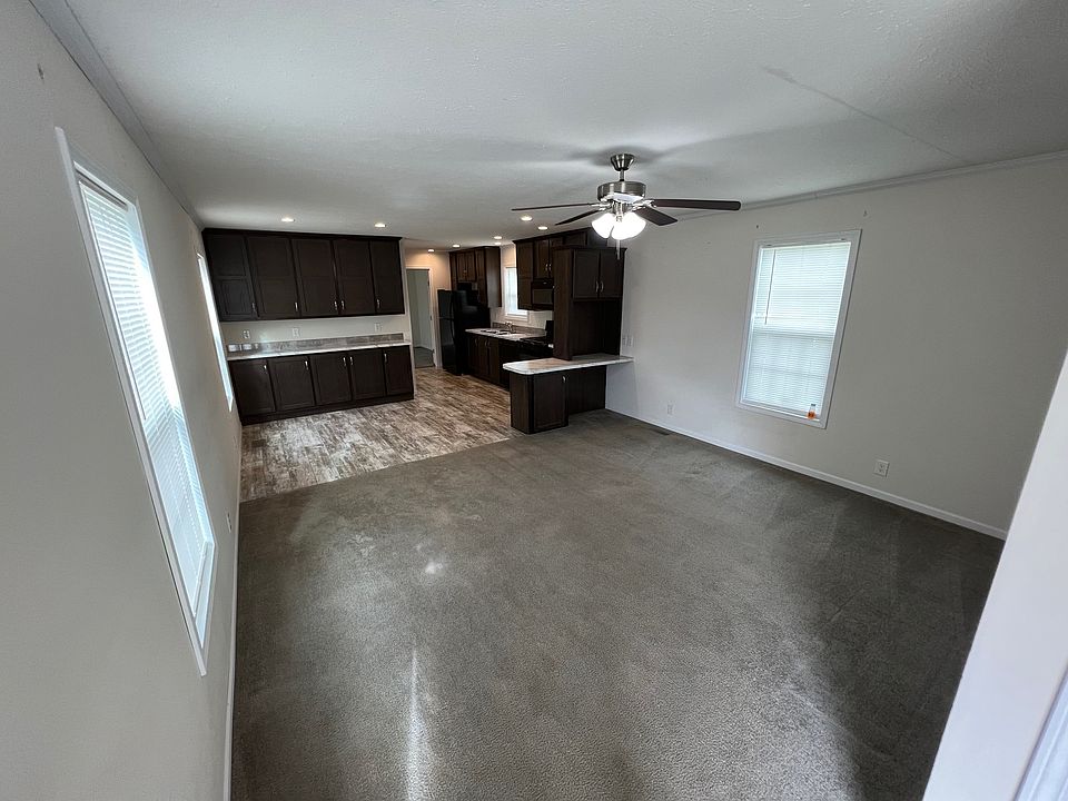 1st image of 323 Kingsbrook #182