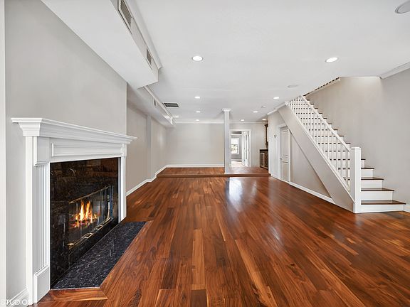 5th image of 2132 W Le Moyne St