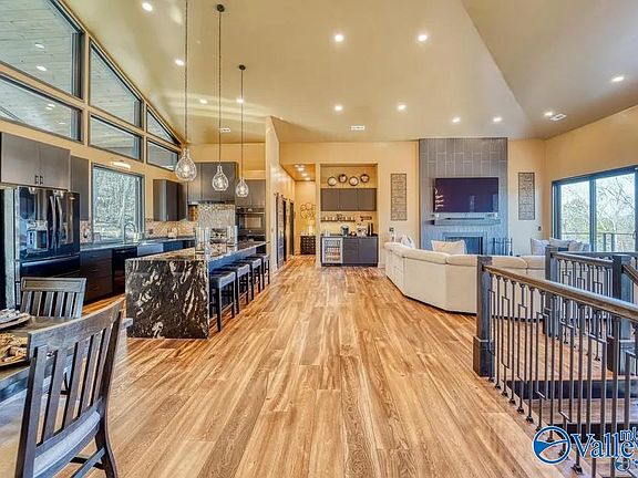 3rd image of 743 Bastion Ln SE