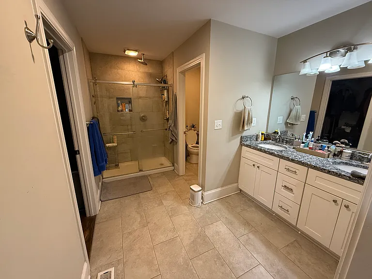 7 Ashford Ave — Photo 8