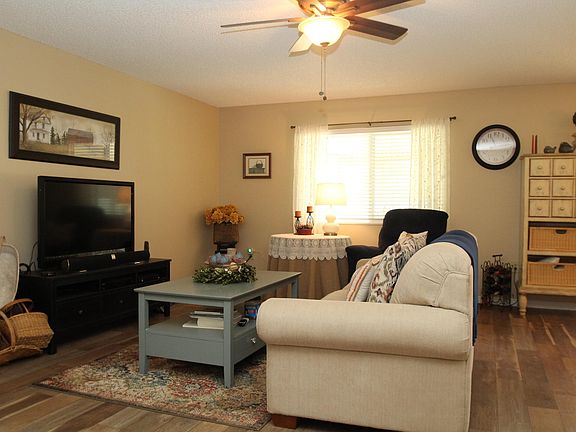 5th image of 10415 W Prairie Hills Cir