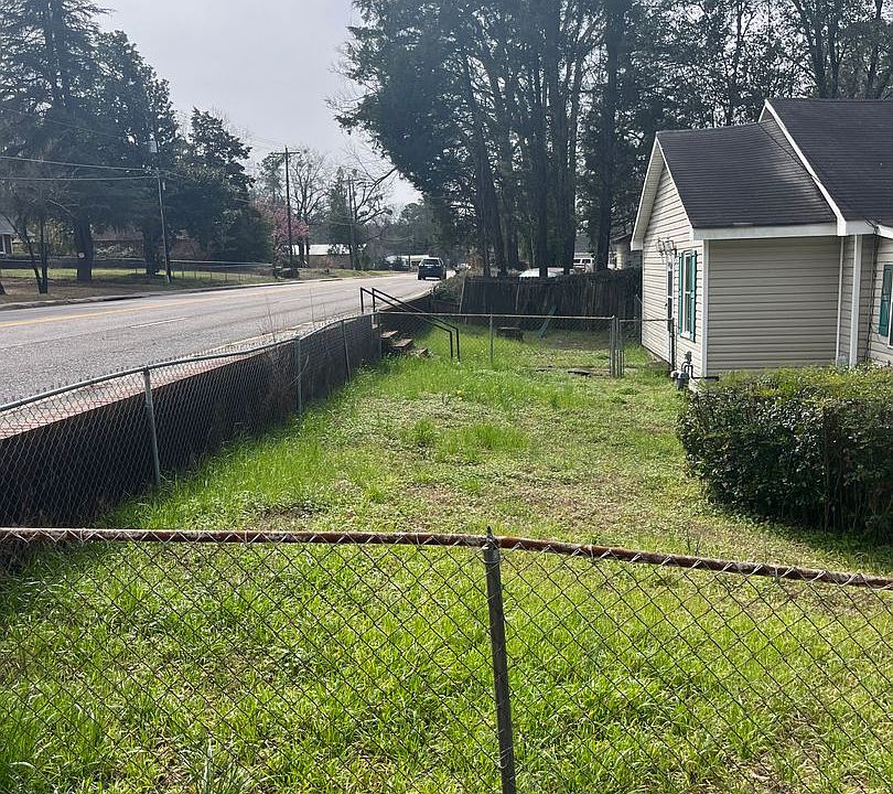 1st image of 1406 Augusta Rd