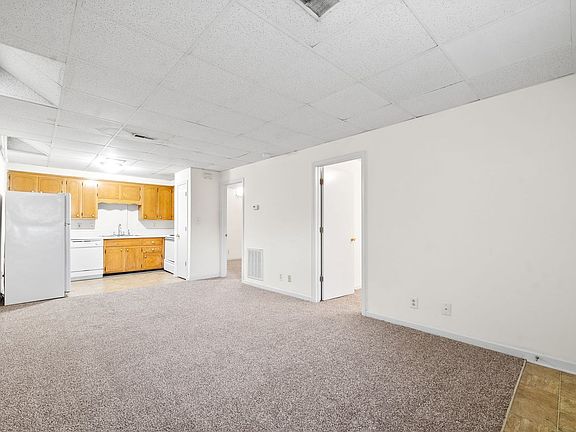 4th image of 211 N 5th St APT A