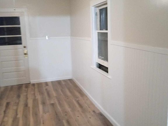 3rd image of 5 Stuyvesant St #1