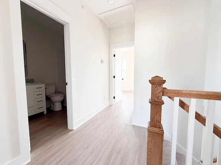 1373 Meridian St — Photo 21