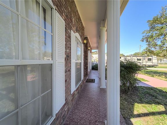 4th image of 4603 Sleepy Hollow Ln