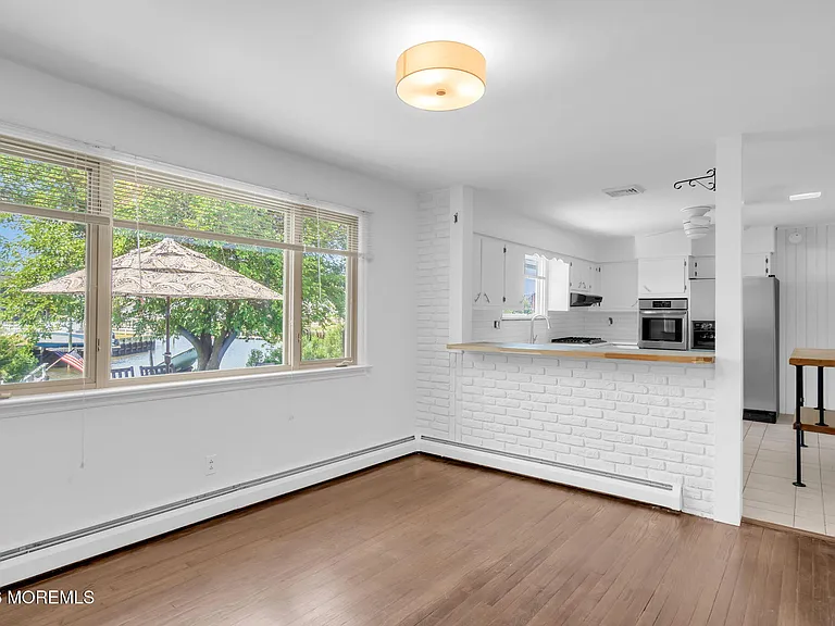 10 Harbour Way — Photo 13